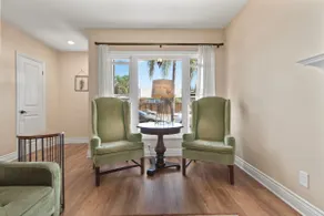 Coastal Charm - Cozy Spacious 2-Bdrm Bungalow - Image 3