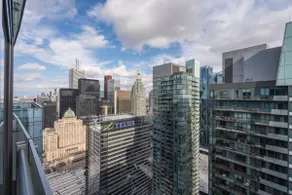 1BR Condo with City View Near CN Tower & Parking - Image 5