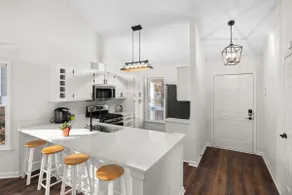 Fully Remodeled by Downtown w/ Suite, Desk, Pets - Image 1