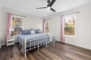 Fully Remodeled by Downtown w/ Suite, Desk, Pets - Image 3