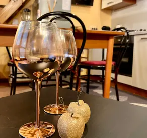 Apple House - Image 3