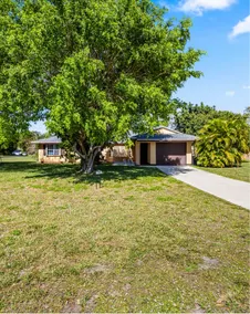 Family-Friendly Home Near Beach + Golf + Parks - Image 2