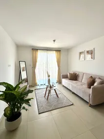 Modern and spacious apartment - Image 2