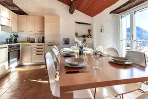Rustic, 1st Floor - Image 4