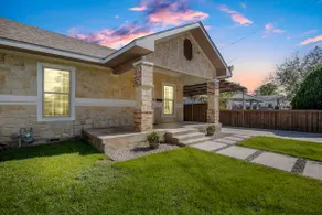 XL Home Sleeps 14,Dog Park,Pool Table,Fire Pit,FUN - Image 4