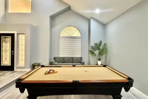 newly remodeled large house - Image 4