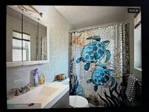 Modern Beach Condo, 3 min Walk to Ocean +WiFi #202 - Image 5