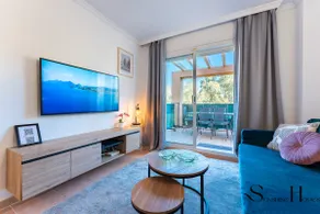 Mountain Views, Pool & Rooftop, Cozy 2BR for 6 - Image 5