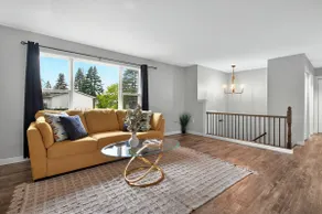 Luxurious Retreat in Moncton - Image 2