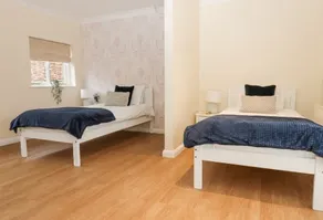 Walworth Castle Cottage - Image 2