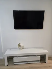 1 Bedroom Apt with WiFi, & Laundry in Plainfield - Image 2