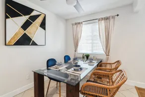 Stylish 2BR near LAX, Beach, Intuit, SoFi & SpaceX - Image 3