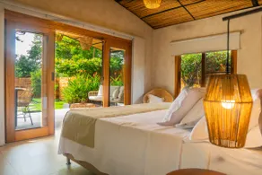 Charming Cabin with Jacuzzi and Outdoor Shower - Image 2