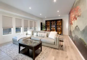 Luxury City 1 Bedroom King Suite - Image 5