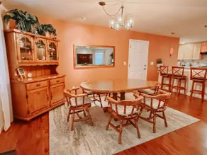 4bdr Pet Friendly + 3 Kings + EV + Trailer Parking - Image 5