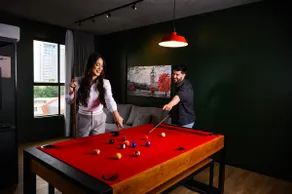 Luix Londrina Flat 803, 43m2, jacuzzi, c/snooker. - Image 3