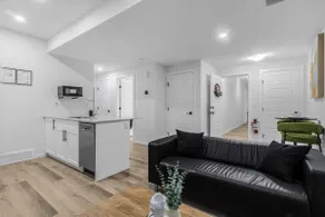 Private 1BR Suite | 15 Min to the Airport (YYC) - Image 4