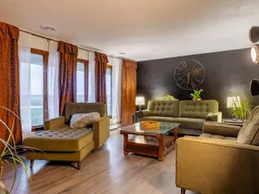 Cozy/HotTub/Pool/WIFI/KingBed/GameRoom/PoolTable - Image 4