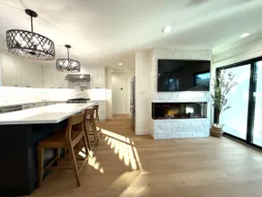 •NEW• 4bd/3ba Farmhouse + Steam Shower! - Image 5