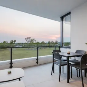 Beachside walkable | Pool & Parking in Mooloolaba - Image 4