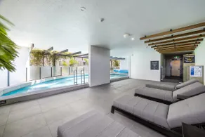 Beachside walkable | Pool & Parking in Mooloolaba - Image 3