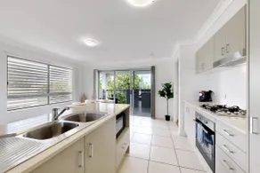 Cute & Cosy with Great Location - Image 2