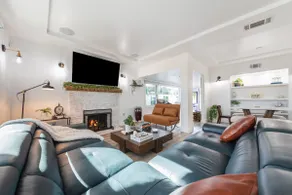 New Luxury Remodel Charming Naples-Island 3BR Home - Image 2