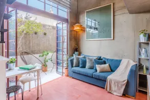 Industrial Loft, Good Location, A/C, Design & Art - Image 4
