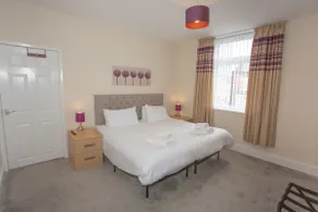 Norton Serviced Apartments Free private Parking Wifi - Image 5