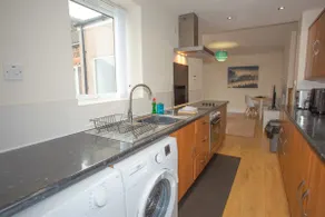 Norton Serviced Apartments Free private Parking Wifi - Image 4