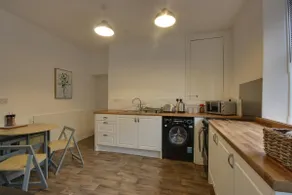 Spacious Terraced House in Central Barnstaple - Image 2