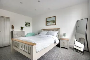 Spacious Terraced House in Central Barnstaple - Image 3