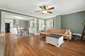 5 Acre Farmhouse in Luray | Close to Everything - Image 4