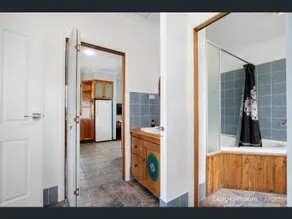 Cosy, Family-Friendly Home – 3 Bedrooms, 2 Baths - Image 4