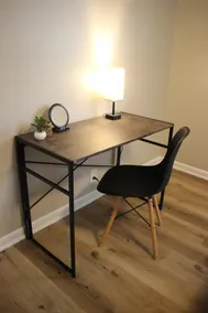 Lambeau Flats 2-Br Lower by Lambeau, Resch! - Image 5