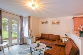 Charming 4bed home in Chichester - Image 4