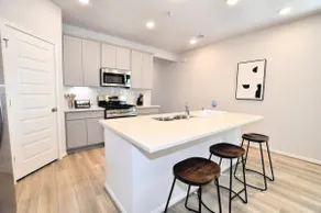 NEW Magnolia 5 Bed | 70 In TV | King Bed | Office - Image 2