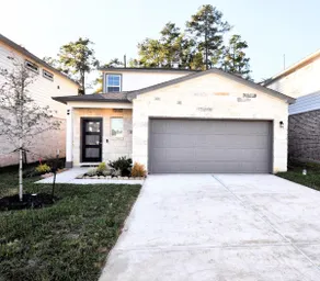 NEW Magnolia 5 Bed | 70 In TV | King Bed | Office - Image 5