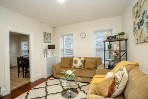 Charming 3BR Apt | Free Parking | Near Boston (8) - Image 3
