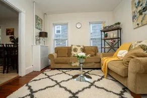 Charming 3BR Apt | Free Parking | Near Boston (8) - Image 2