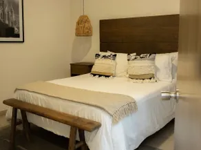 Apartment with A/C, parking and a perfect location - Image 5