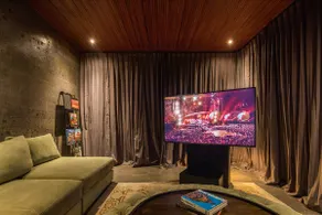 ALPHA HOUSE– Design villa w full concierge service - Image 3