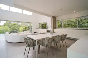 Noosa Summit Tropical Retreat - Image 4