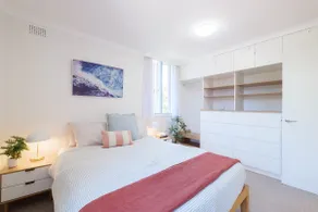Balmoral Beach Front 2 Bedroom Waterview Mosman - Image 5
