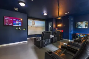 5BR Lookout Mtn Waterfront: Cinema, Games, Hot Tub - Image 4