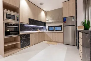 Amber Hospitality - Blvd - Image 2
