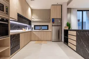 Amber Hospitality - Blvd - Image 3