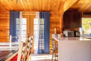 CozyCreekCabin-Treehouse-Large Deck-Mountain Home - Image 4