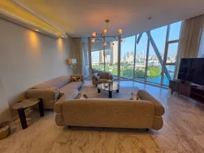 Iconic Bahrain Bay Penthouse Full Sea & Four Seasons View - Image 4