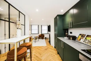 Heart of Mayfair Modern-Classic Townhouse - Image 4